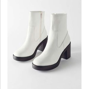 Urban Outfitters Gwen Platform Boot
